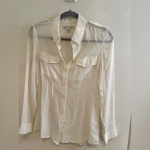 Banana Republic - 100% silk blouse